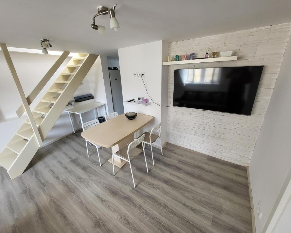 Excellent Apartments Central 3 Min Walk From The Colonnade Karlovy Vary Esterno foto
