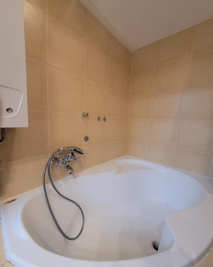 Excellent Apartments Central 3 Min Walk From The Colonnade Karlovy Vary Esterno foto